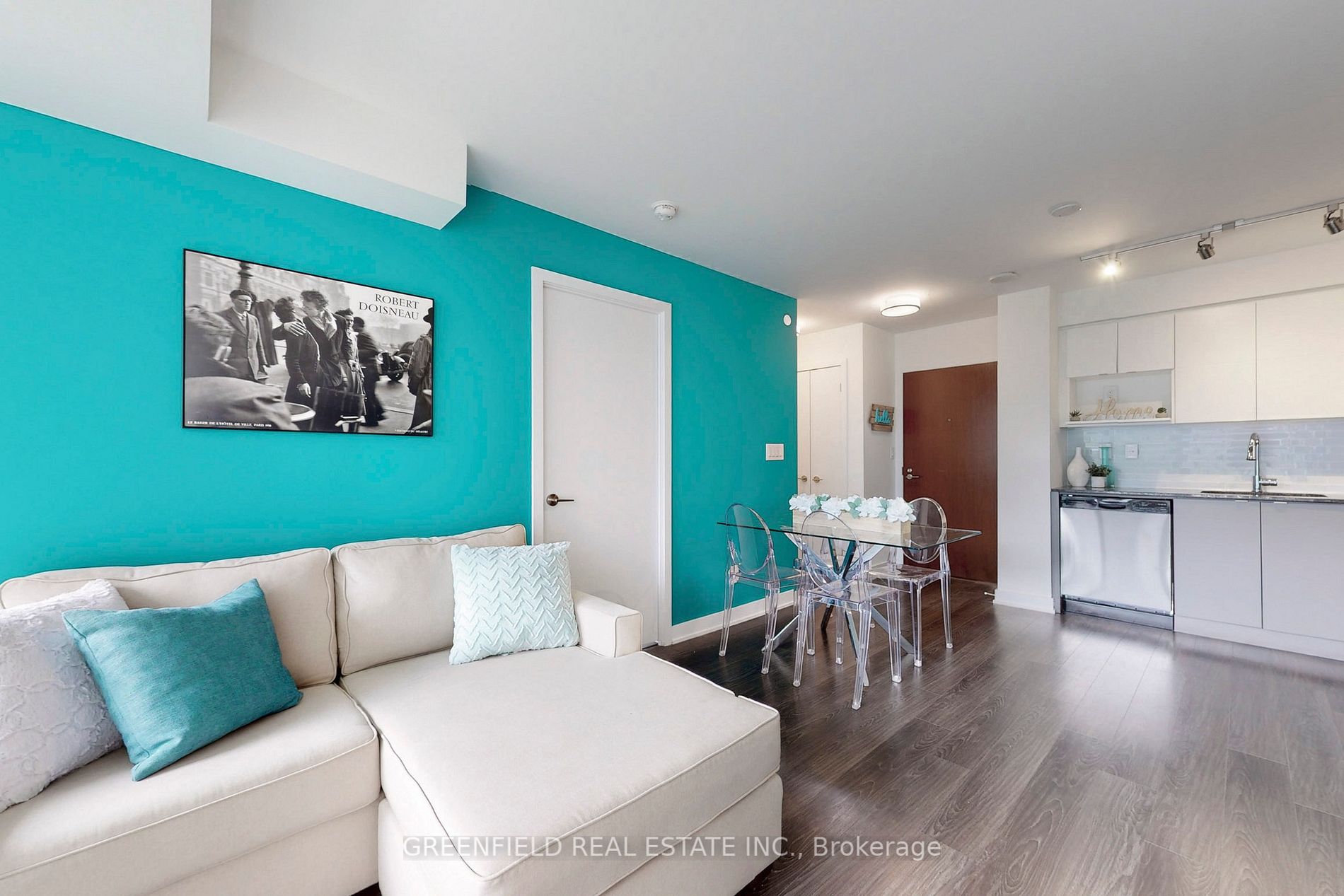 160 Flemington Rd, #326