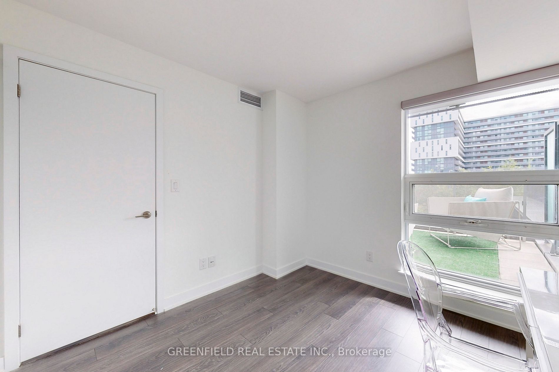 160 Flemington Rd, #326