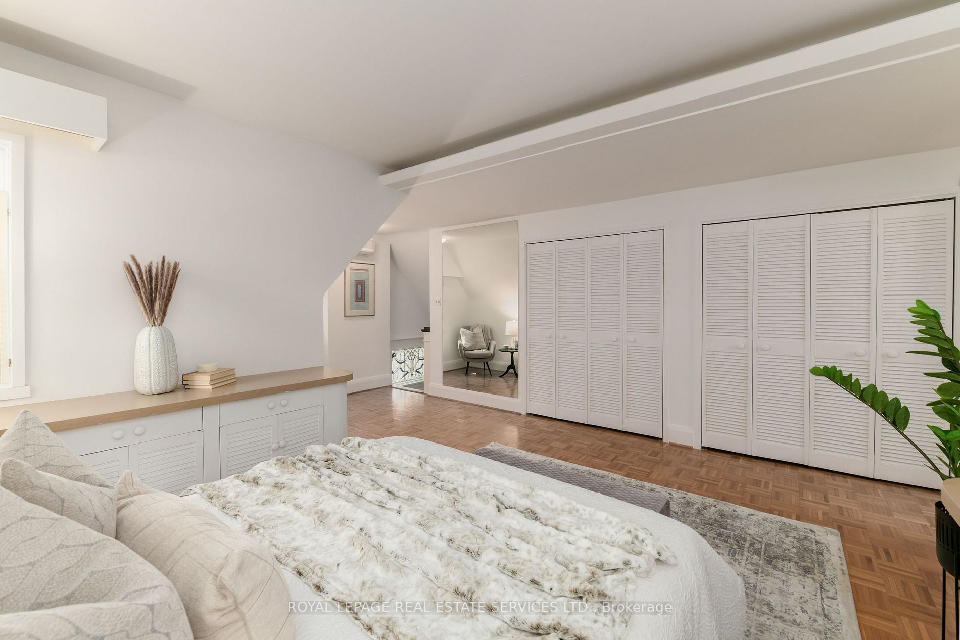 45 Baby Point Cres