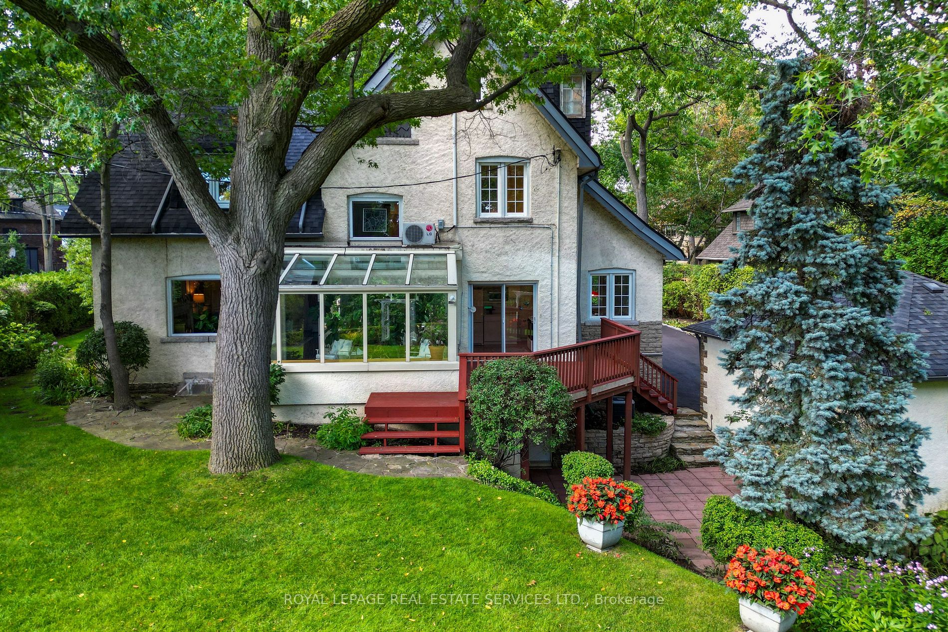 45 Baby Point Cres