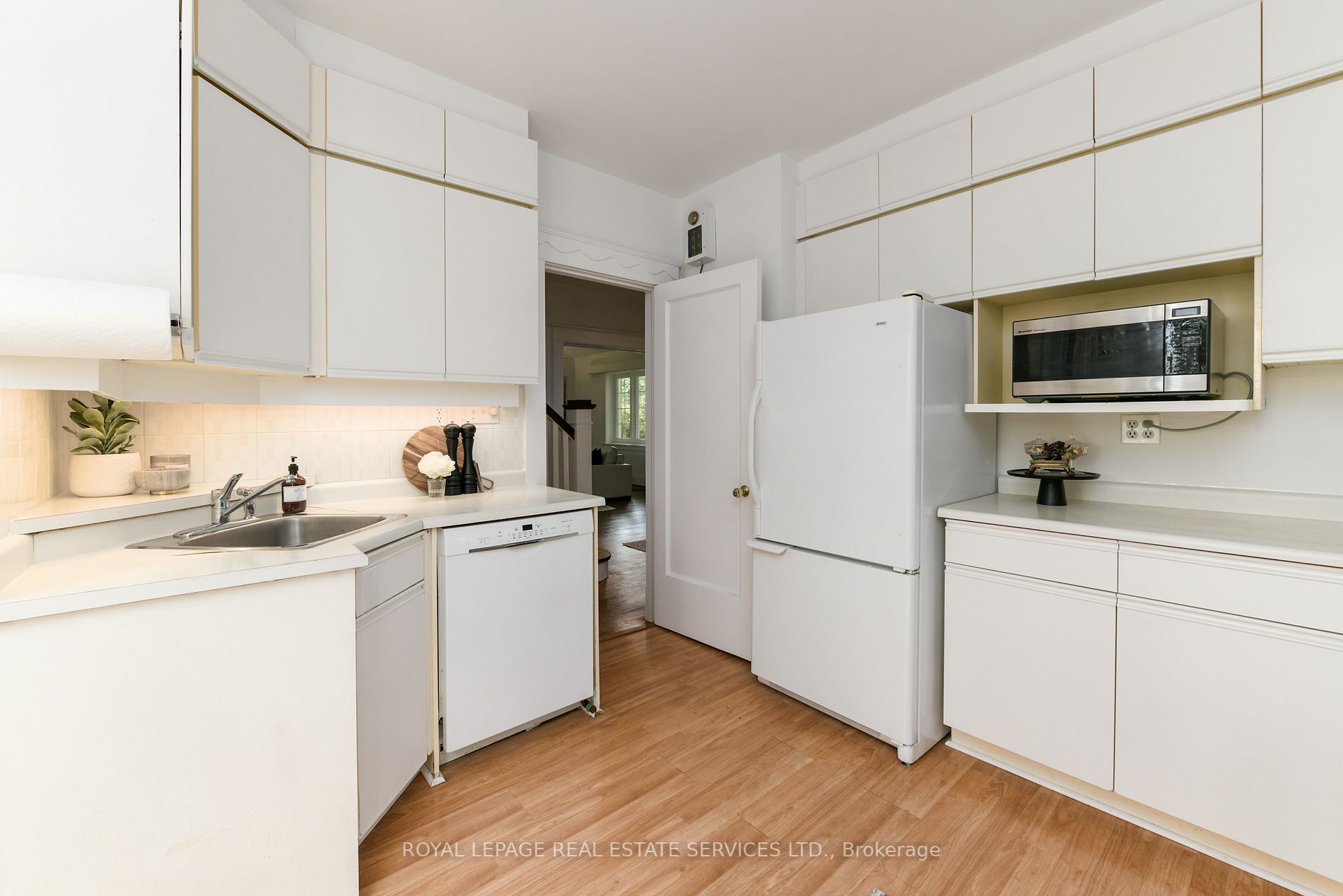 45 Baby Point Cres