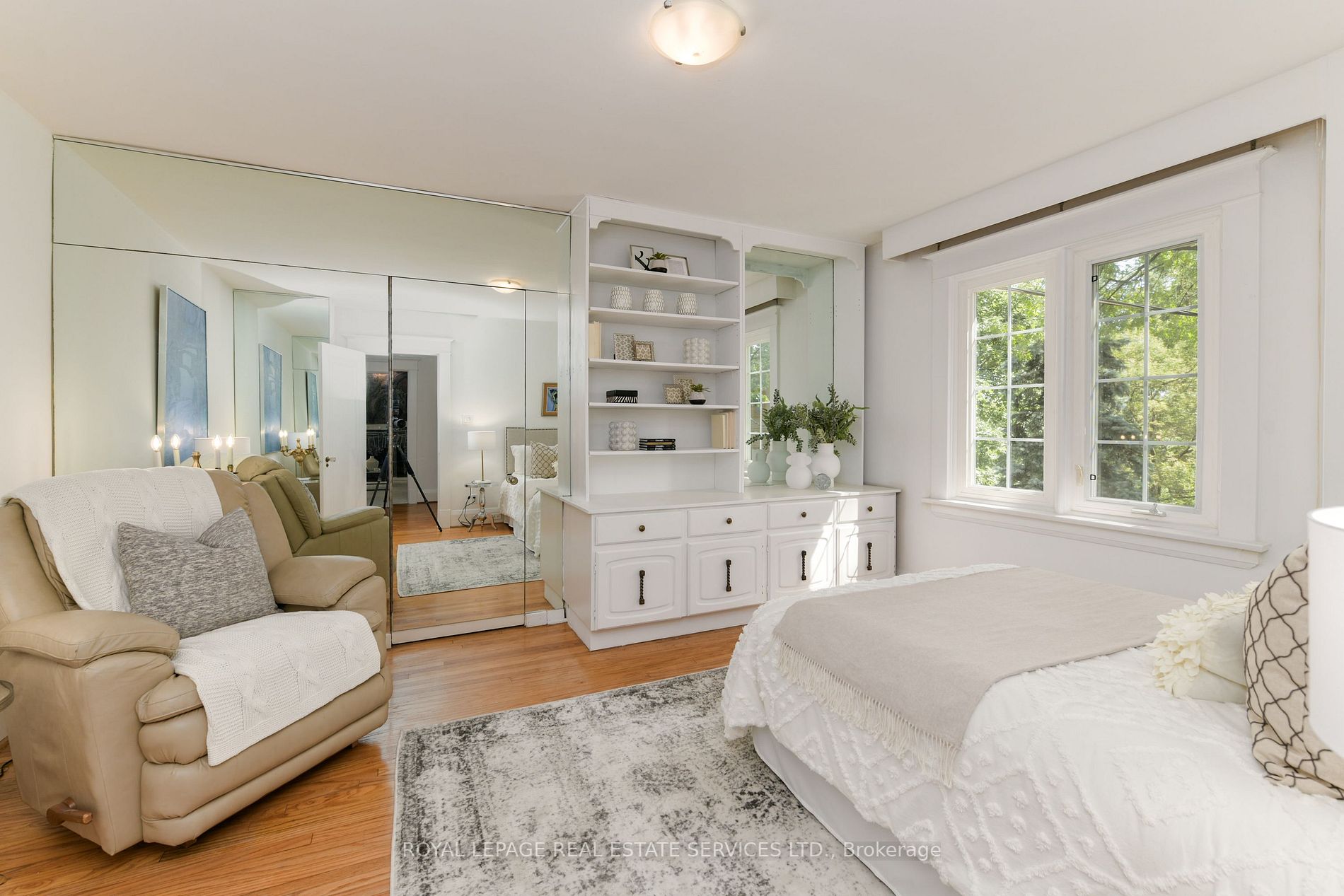 45 Baby Point Cres