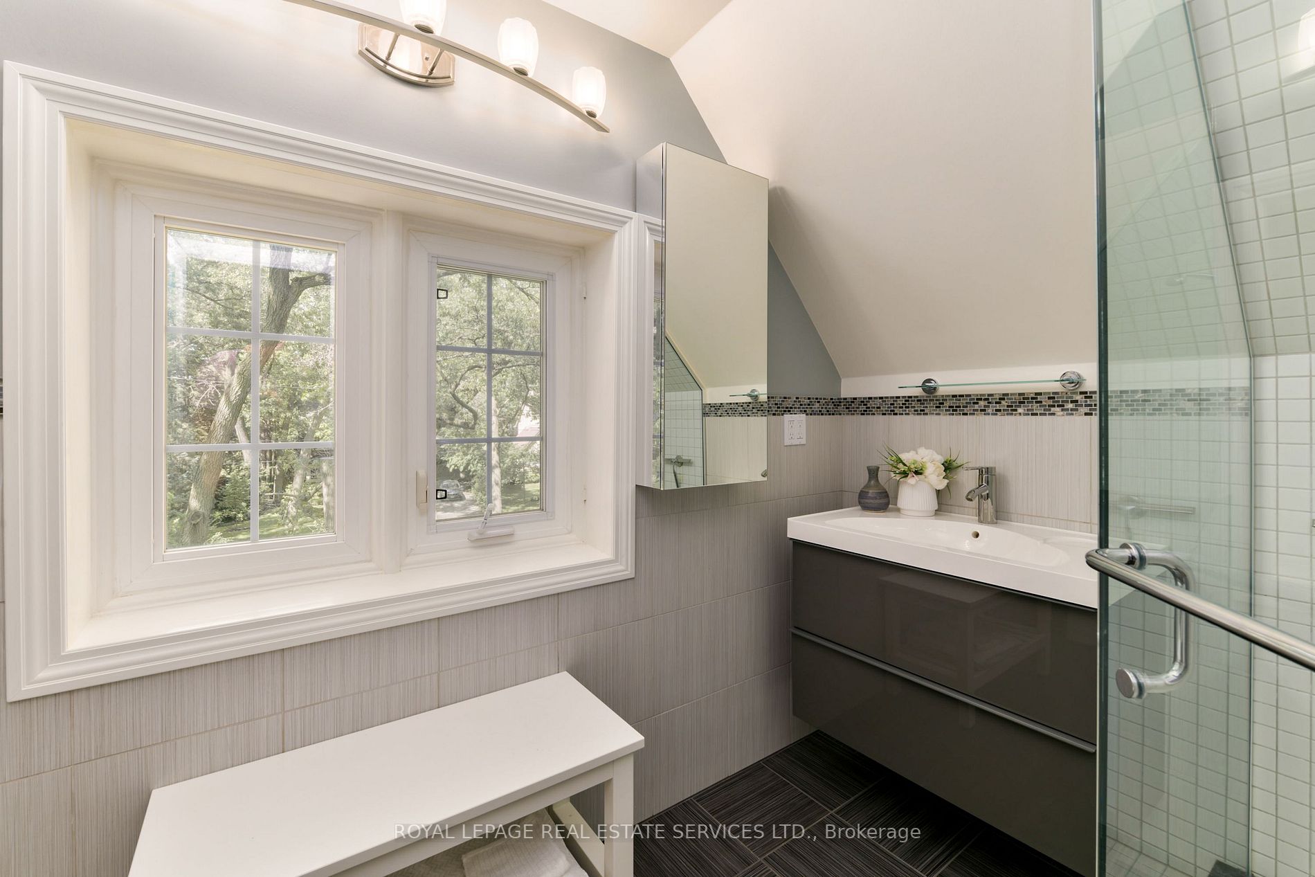45 Baby Point Cres