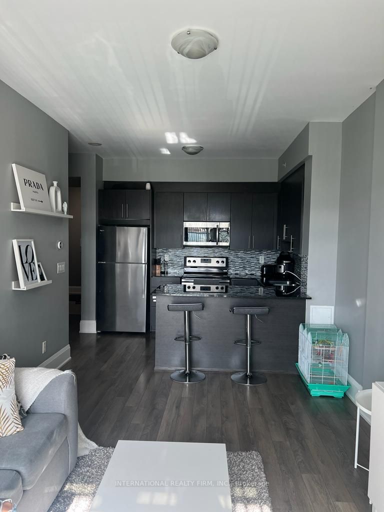 45 Yorkland Boulevard, #201