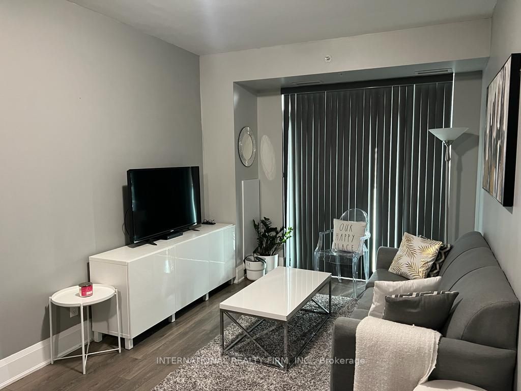 45 Yorkland Boulevard, #201