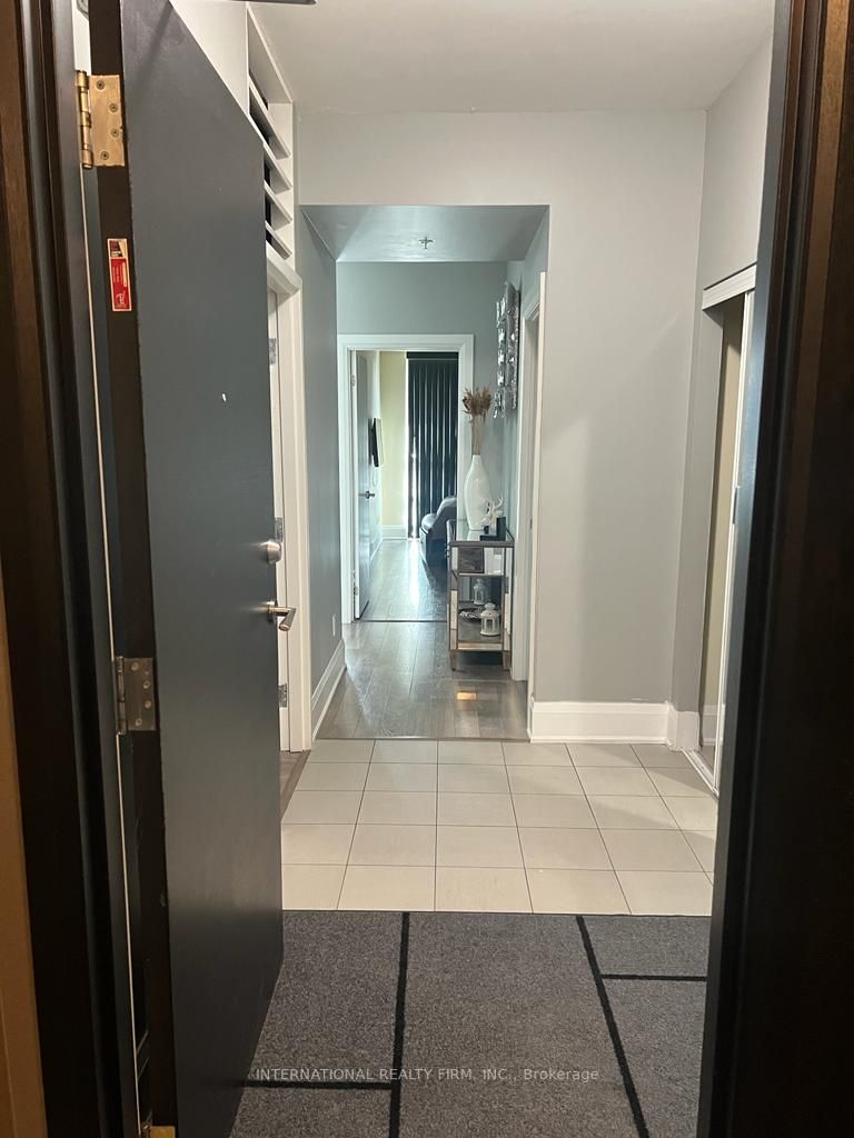 45 Yorkland Boulevard, #201