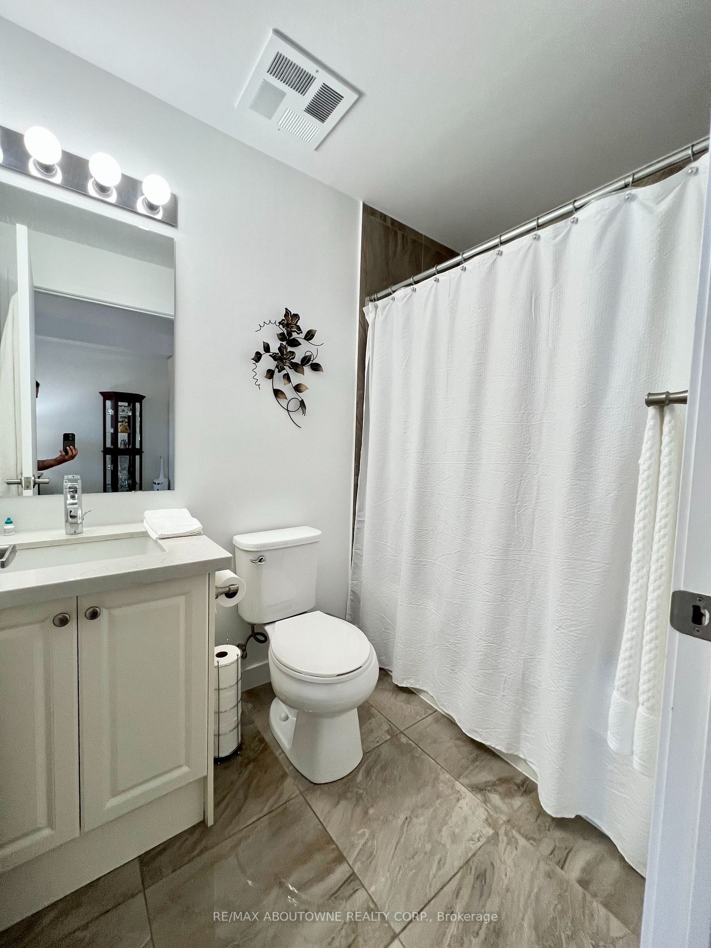 2486 Old Bronte Rd, #318