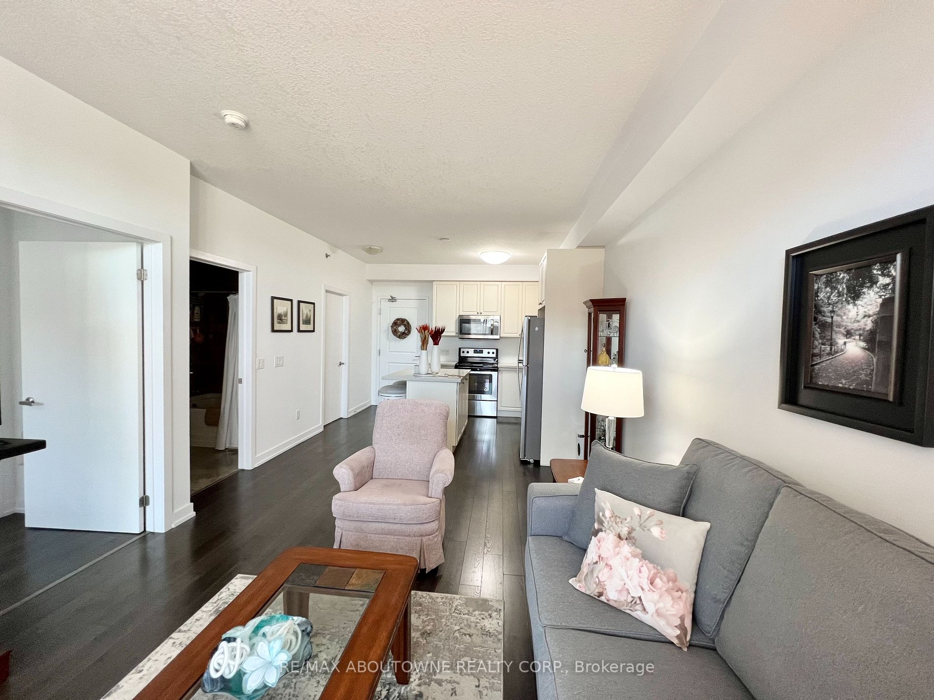 2486 Old Bronte Rd, #318
