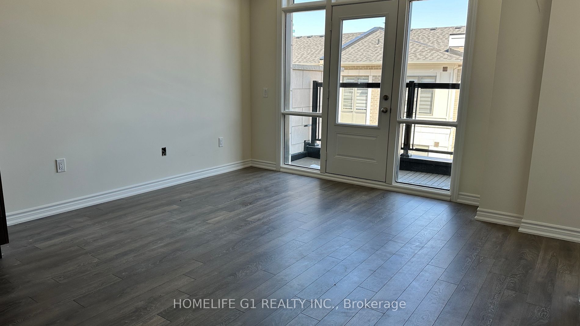 30 Halliford Place, #213