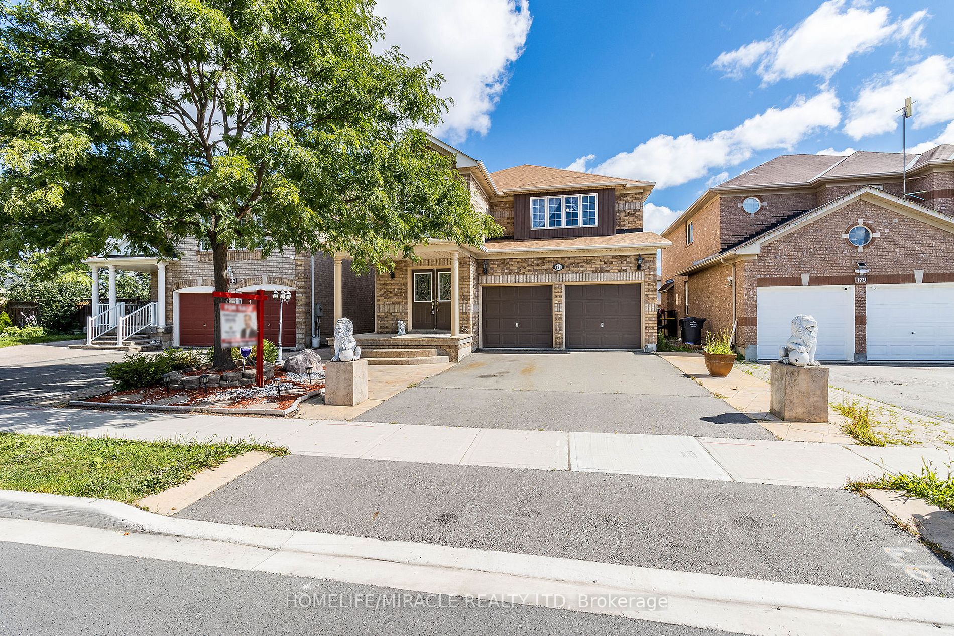 181 Brisdale Dr