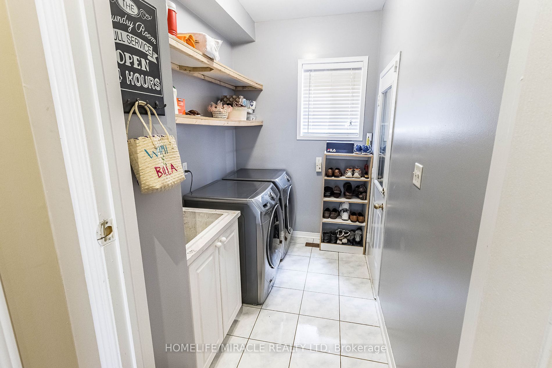 181 Brisdale Dr