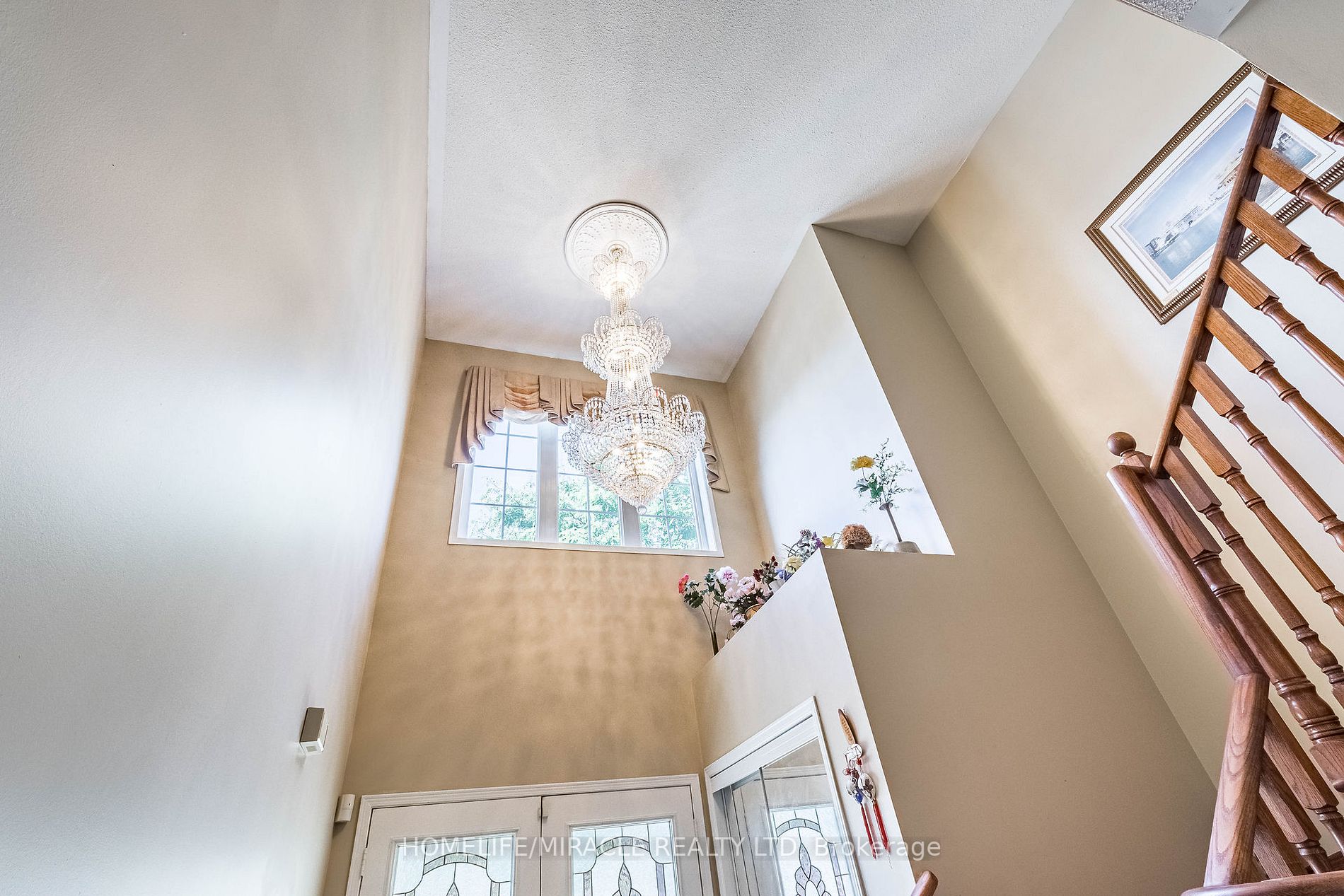181 Brisdale Dr