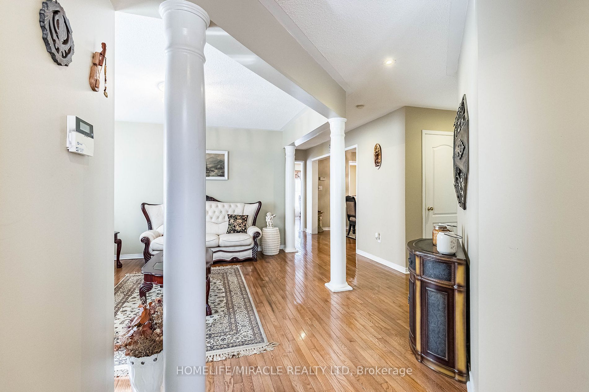 181 Brisdale Dr