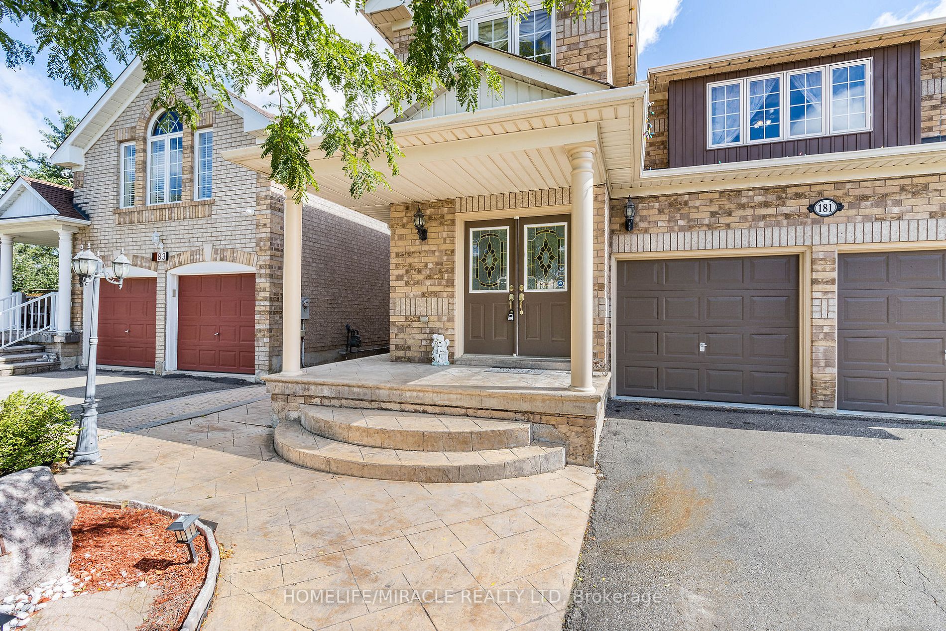 181 Brisdale Dr