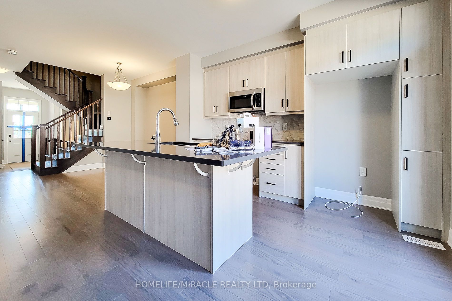 1187 Milland Dr