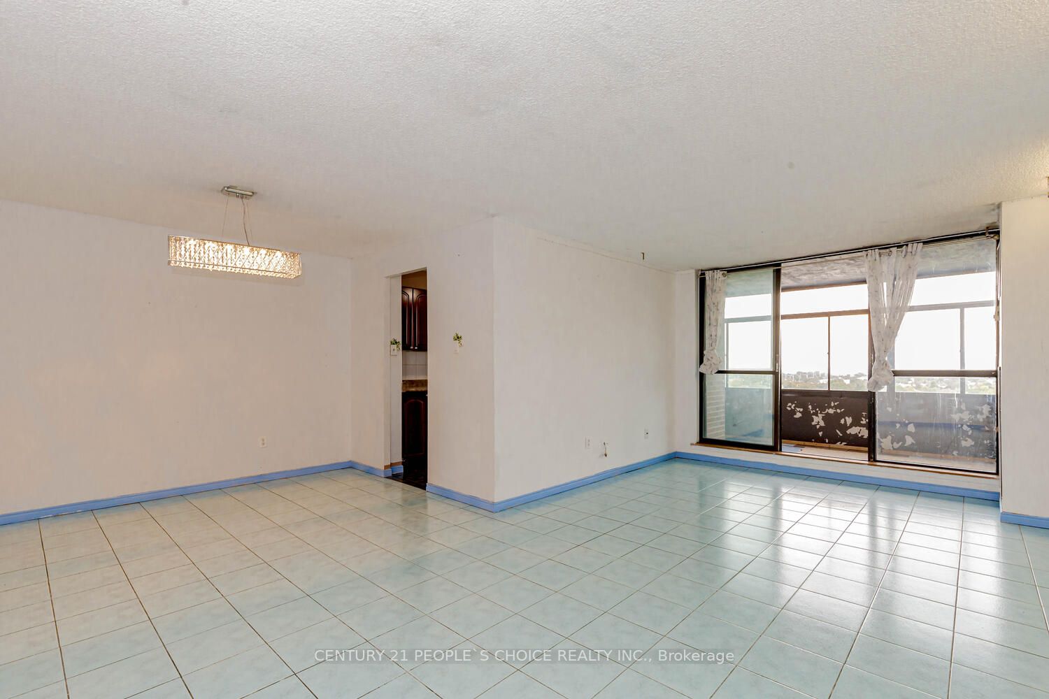 15 Kensington Rd N, #1209