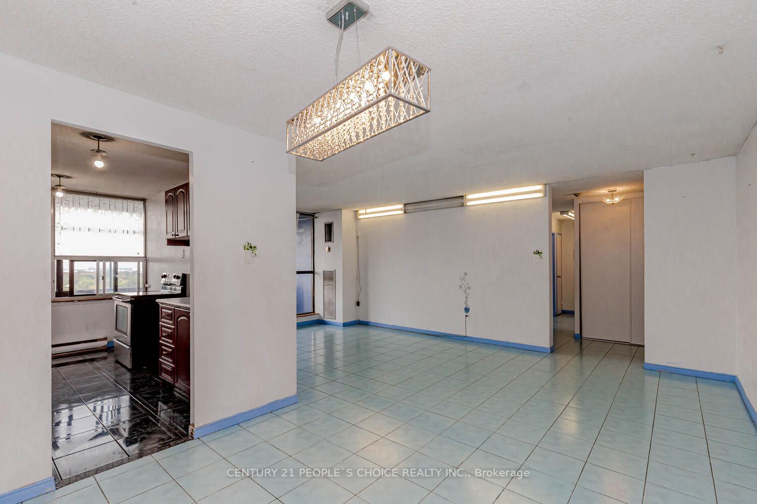 15 Kensington Rd N, #1209