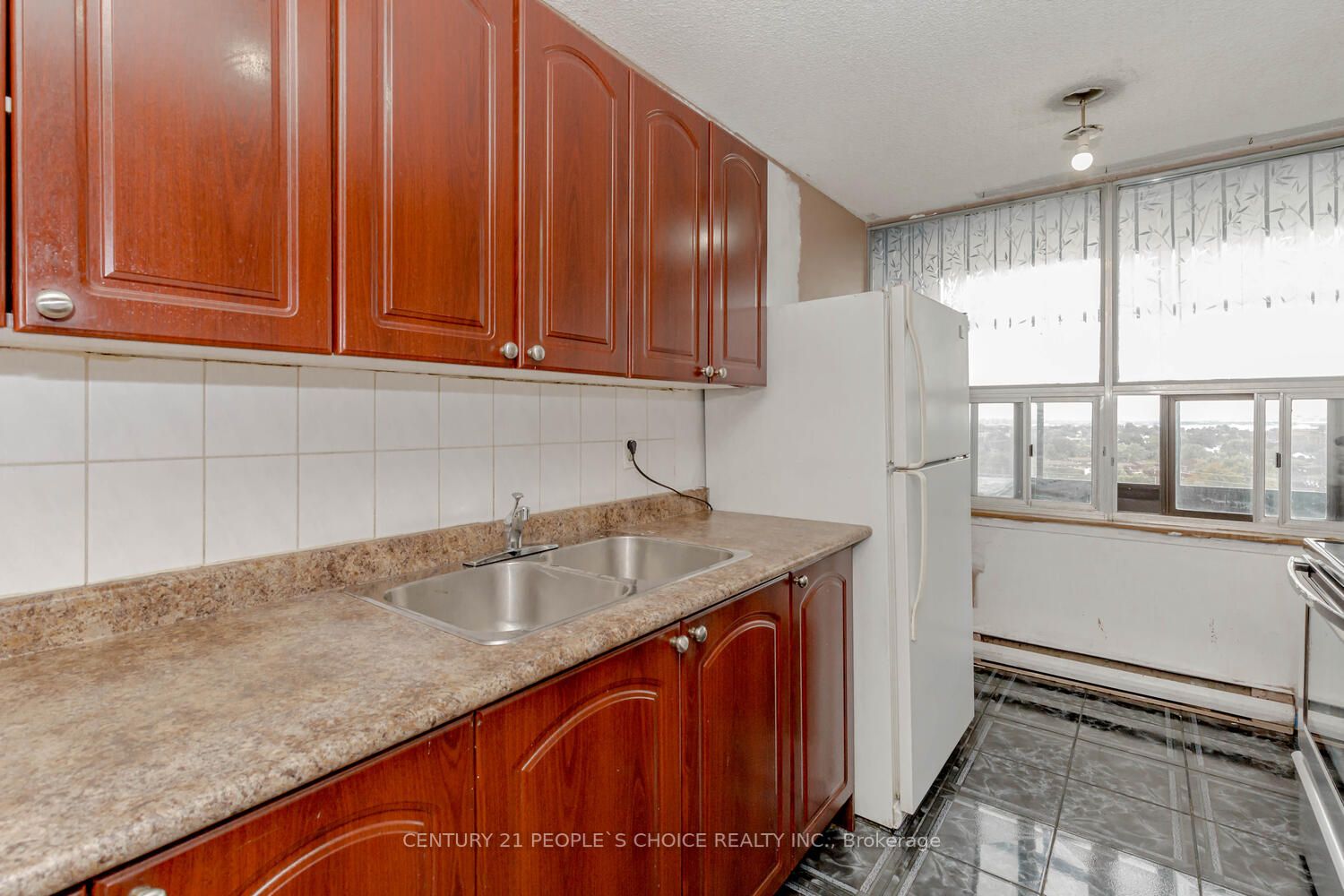 15 Kensington Rd N, #1209
