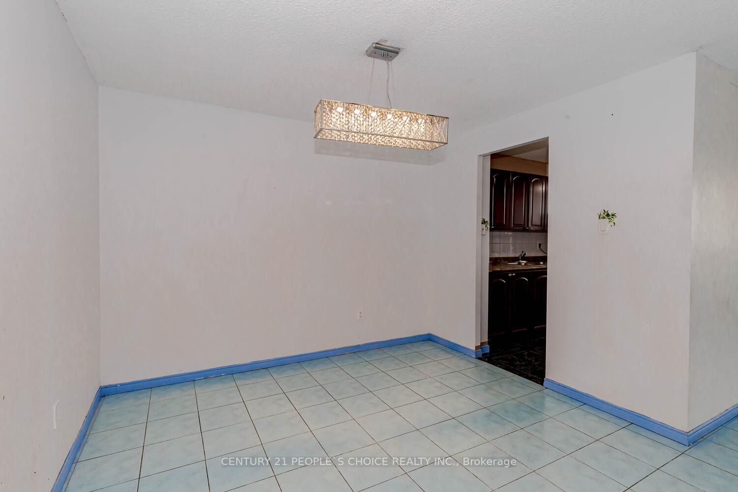 15 Kensington Rd N, #1209