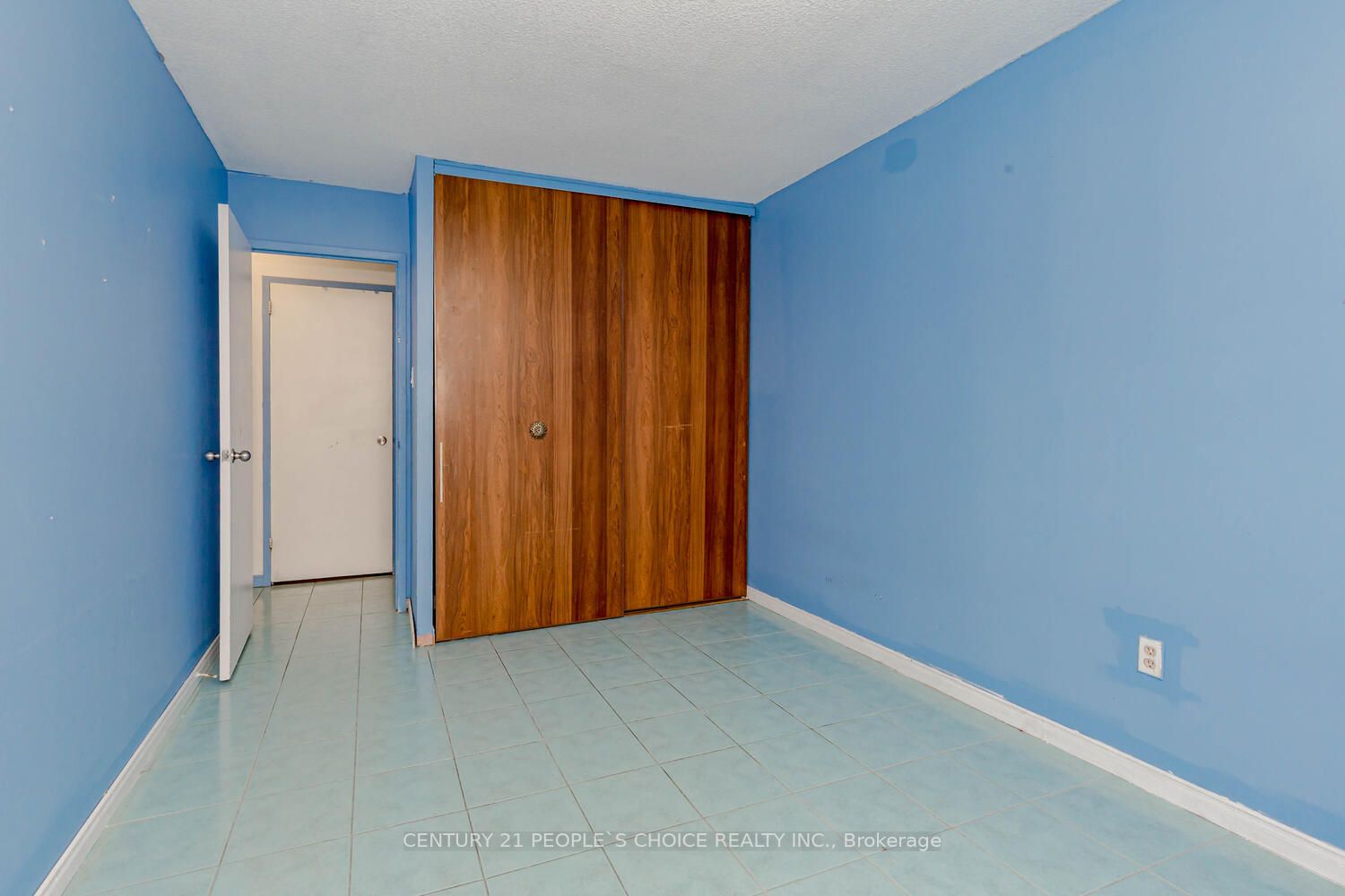15 Kensington Rd N, #1209