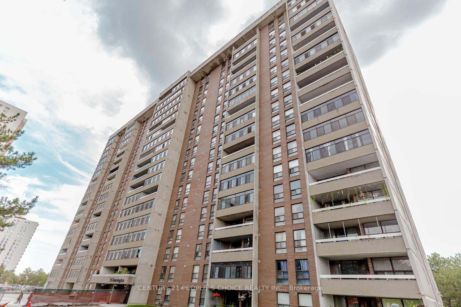 15 Kensington Rd N, #1209