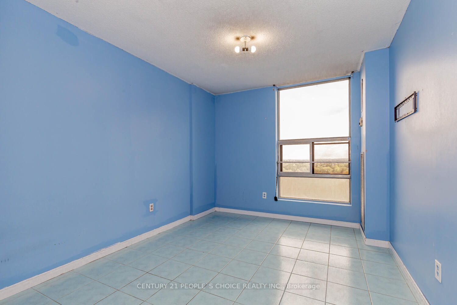 15 Kensington Rd N, #1209