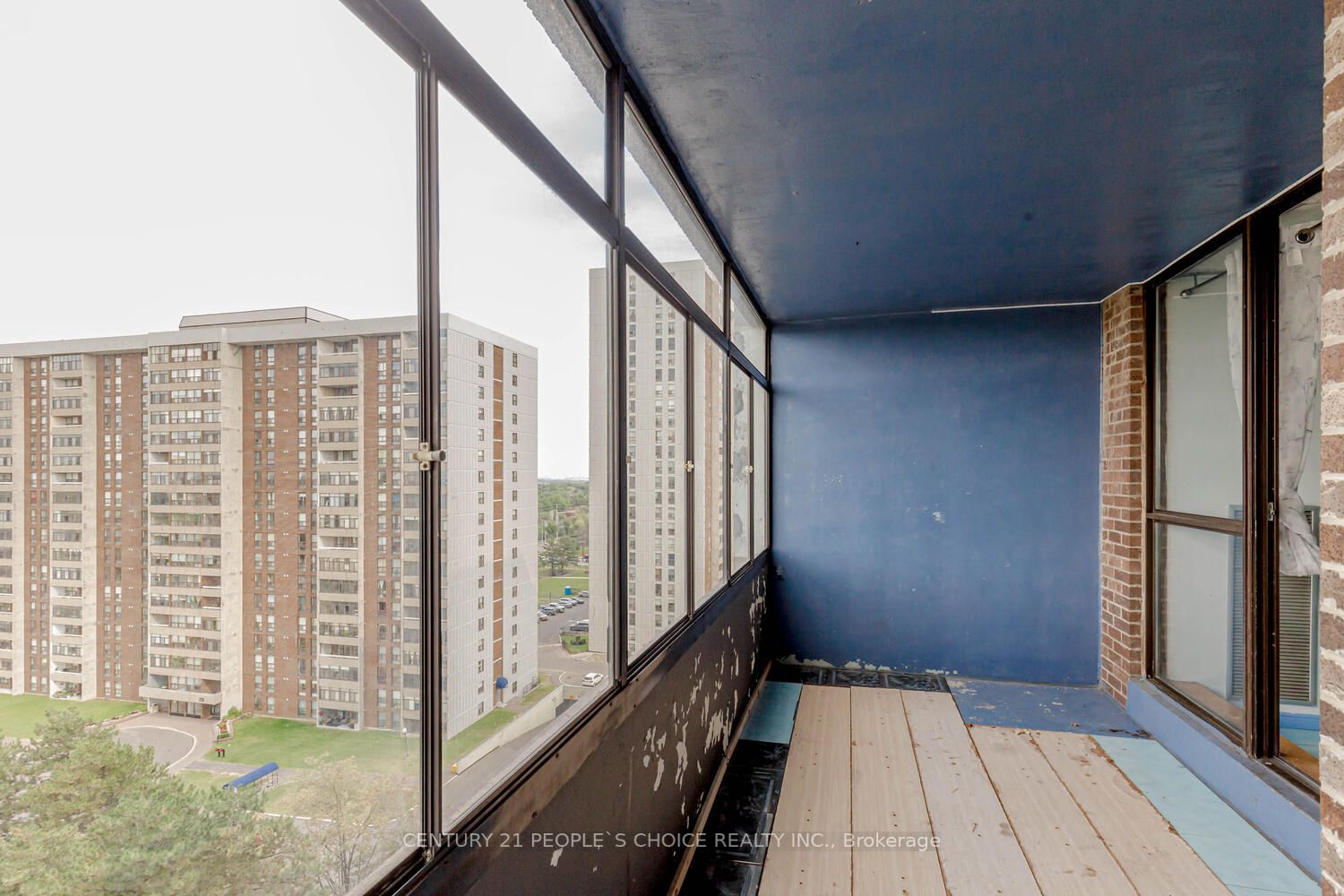 15 Kensington Rd N, #1209