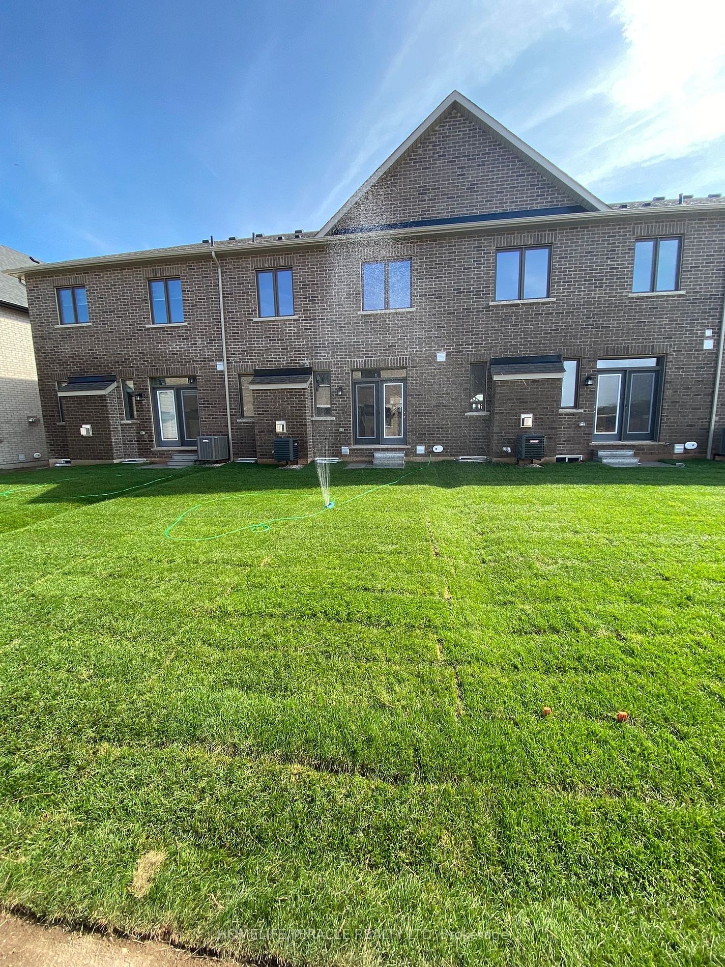 1187 Milland Dr