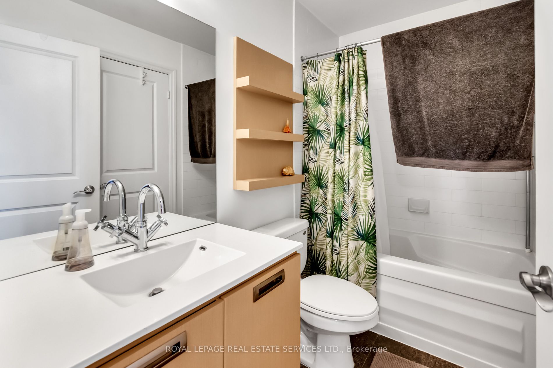 20 Gothic Ave, #405
