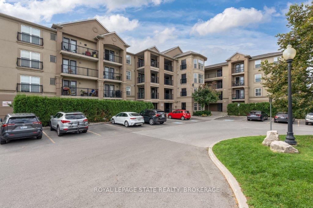 2045 APPLEBY Line, #405