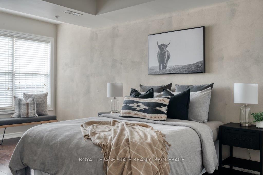 2045 APPLEBY Line, #405
