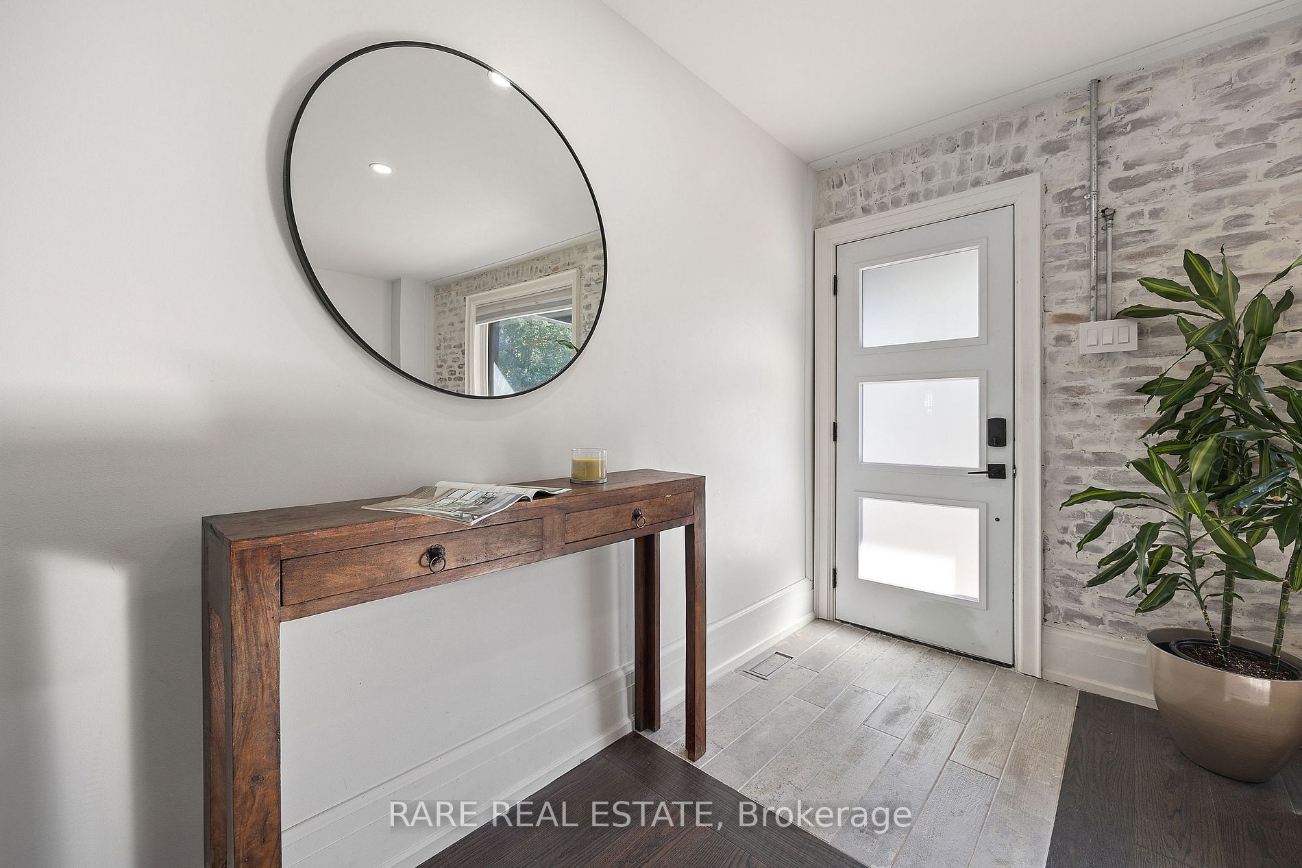 28 Guestville Ave