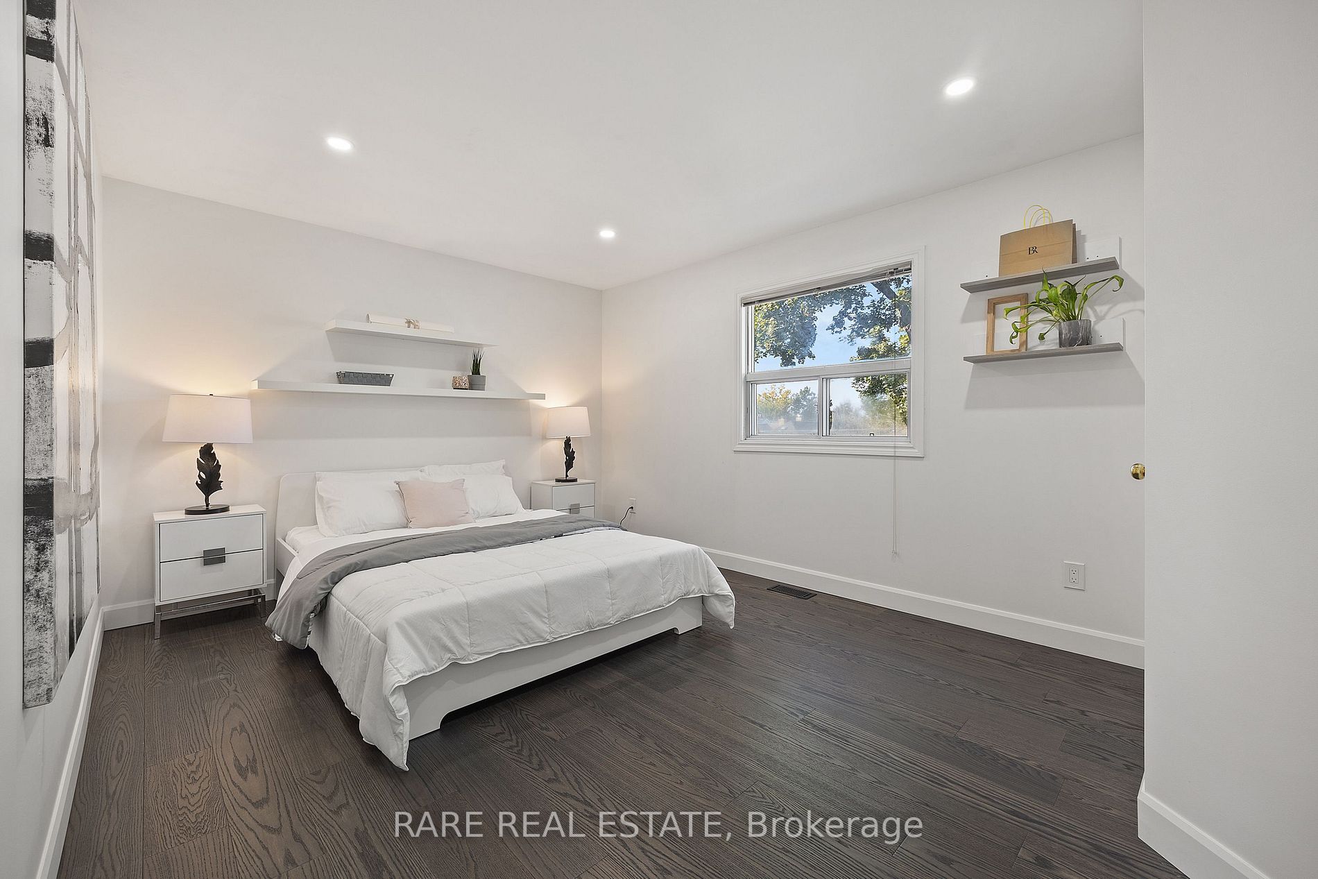 28 Guestville Ave