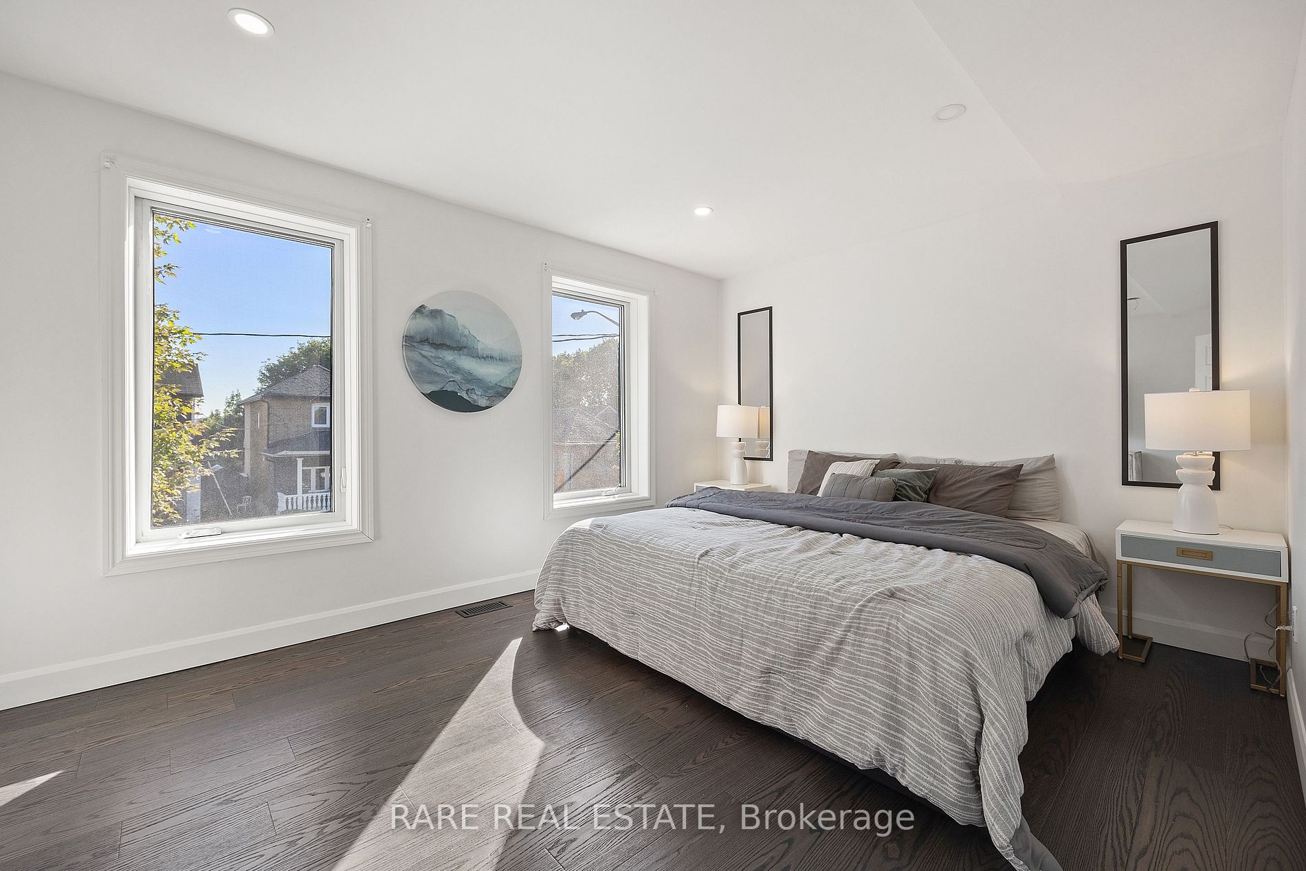 28 Guestville Ave