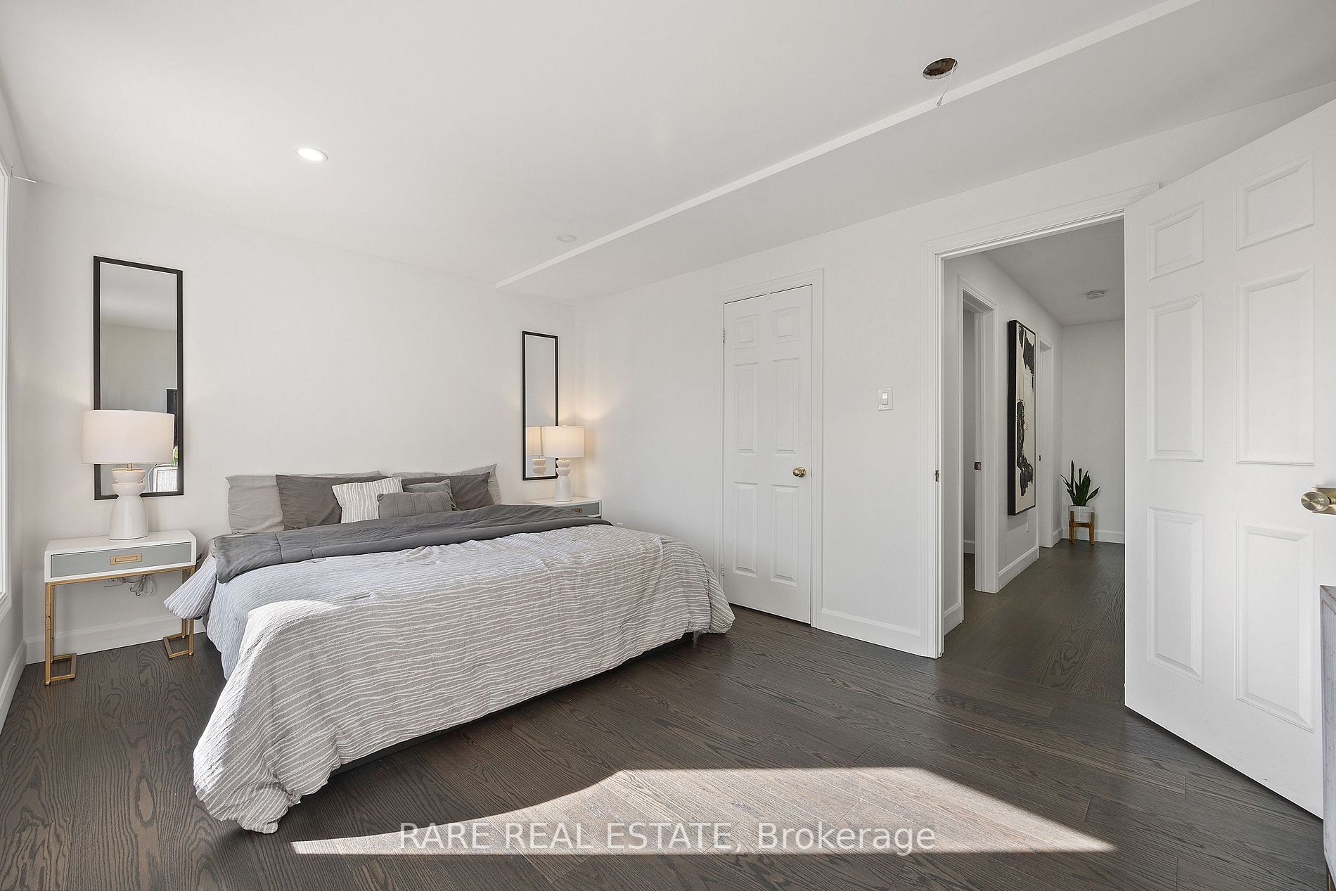 28 Guestville Ave
