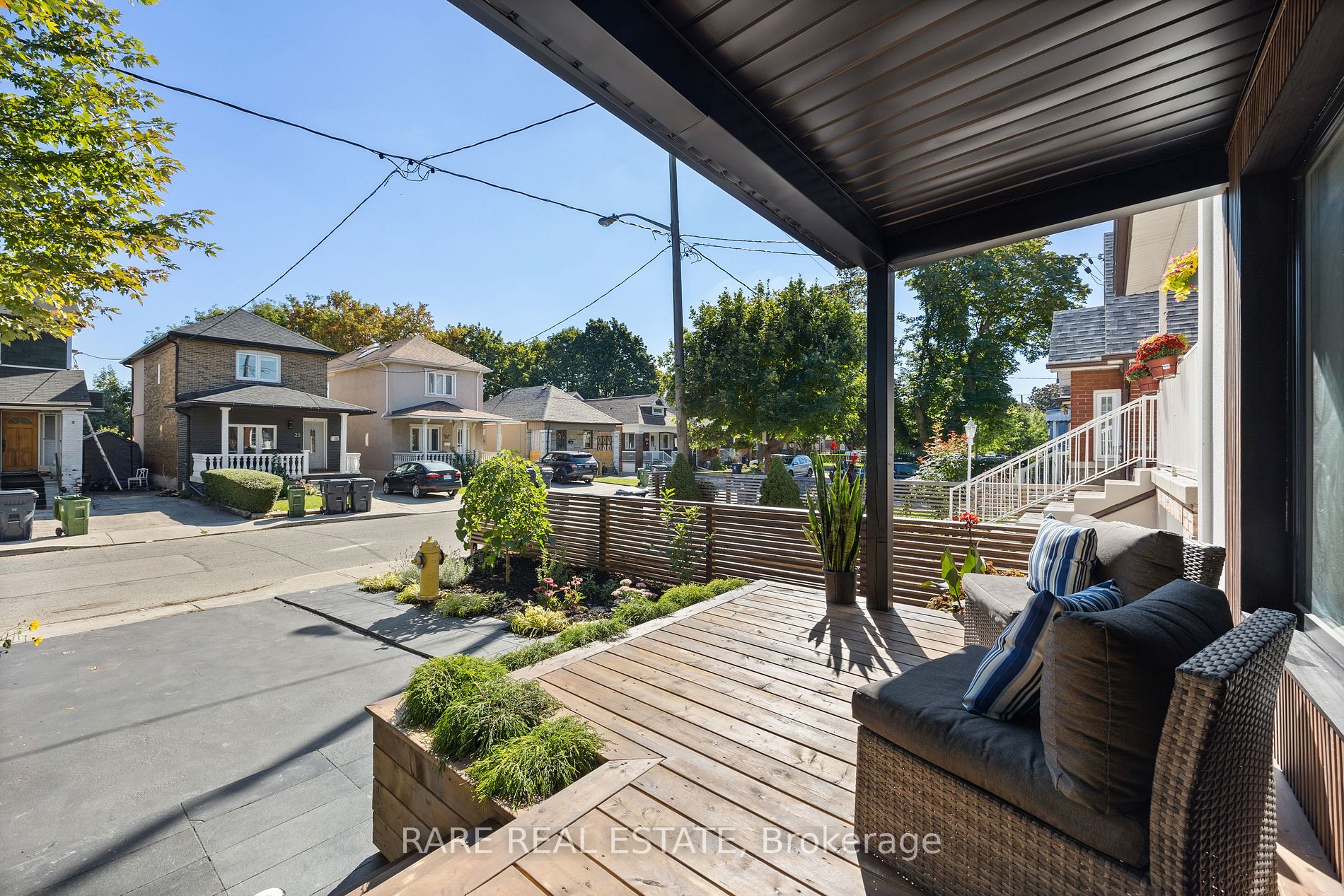 28 Guestville Ave