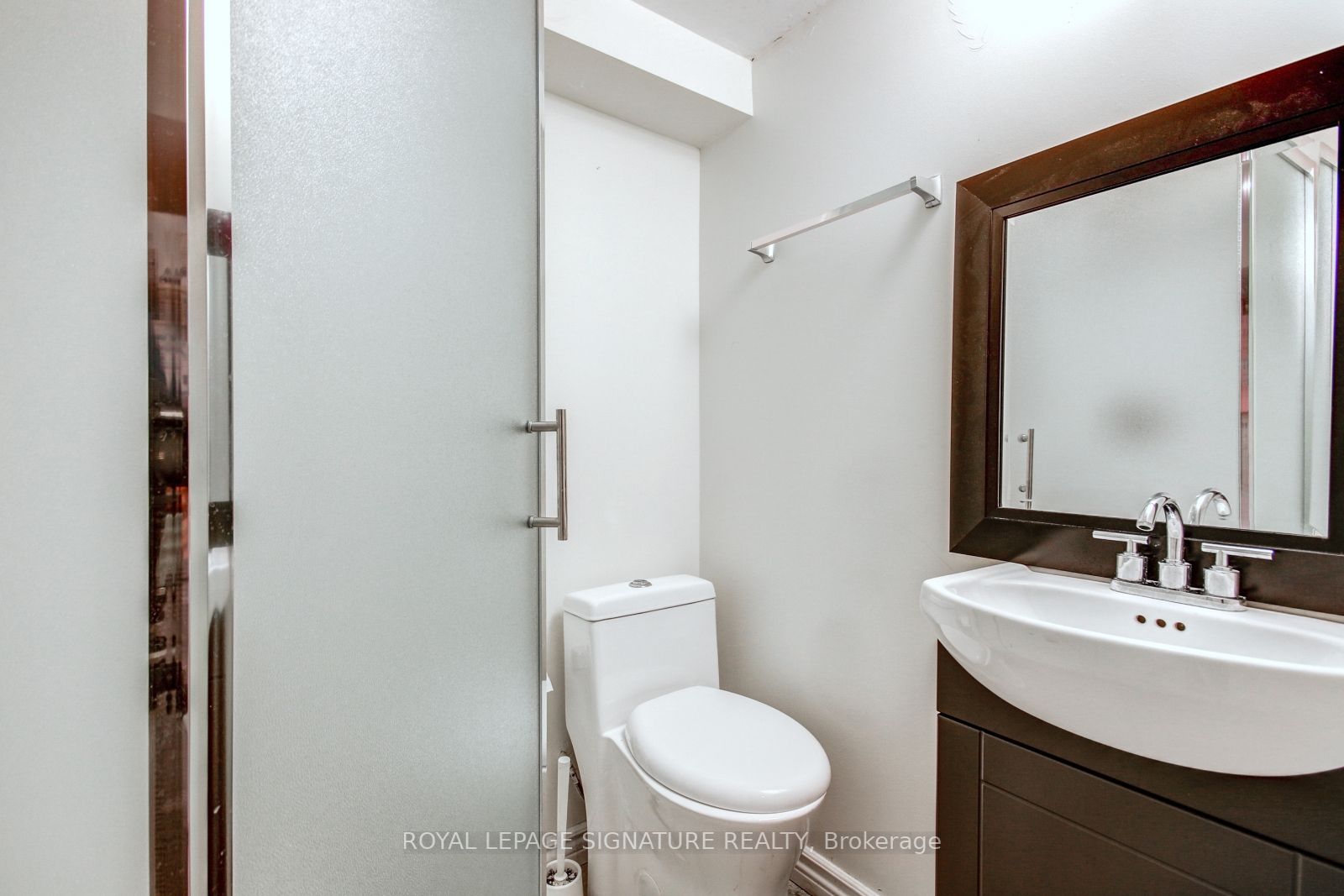 4188 Martlen Cres