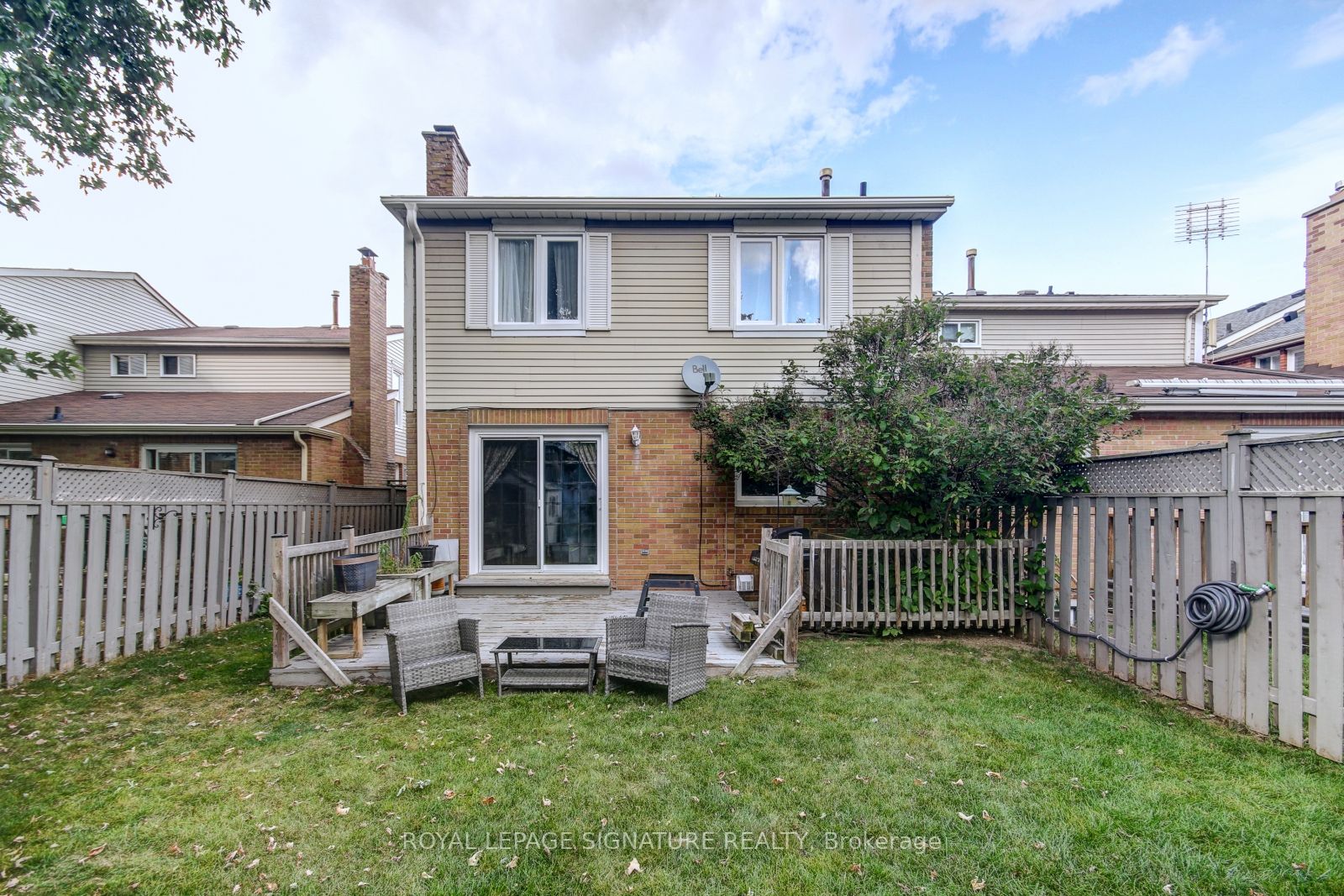 4188 Martlen Cres