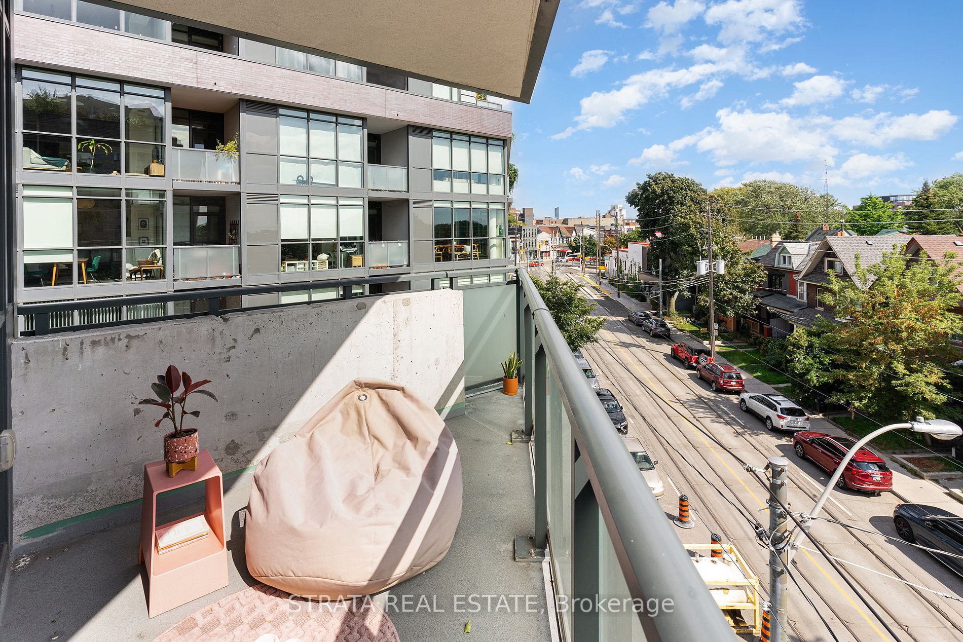 38 Howard Park Avenue, #418