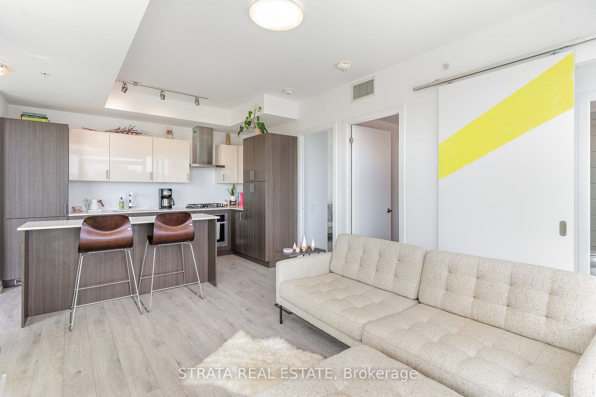 38 Howard Park Avenue, #418