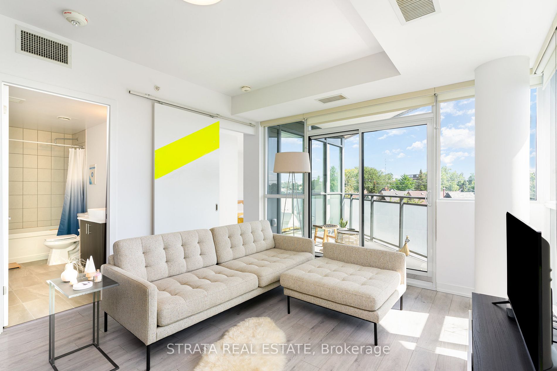 38 Howard Park Avenue, #418