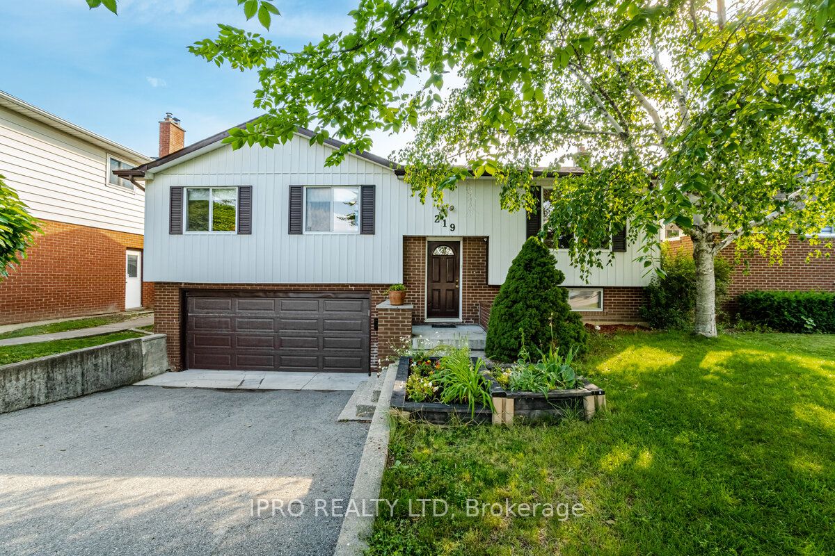 219 Rutherford Rd N