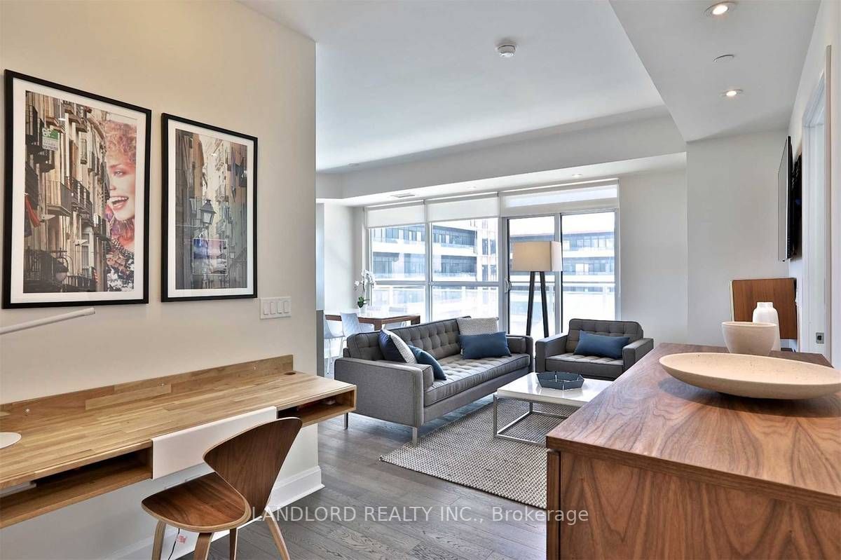 33 Shore Breeze Dr, #410