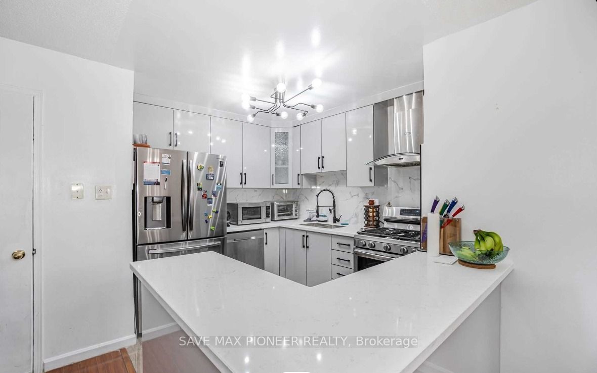 28 Gailwood Crt, #(Upper)