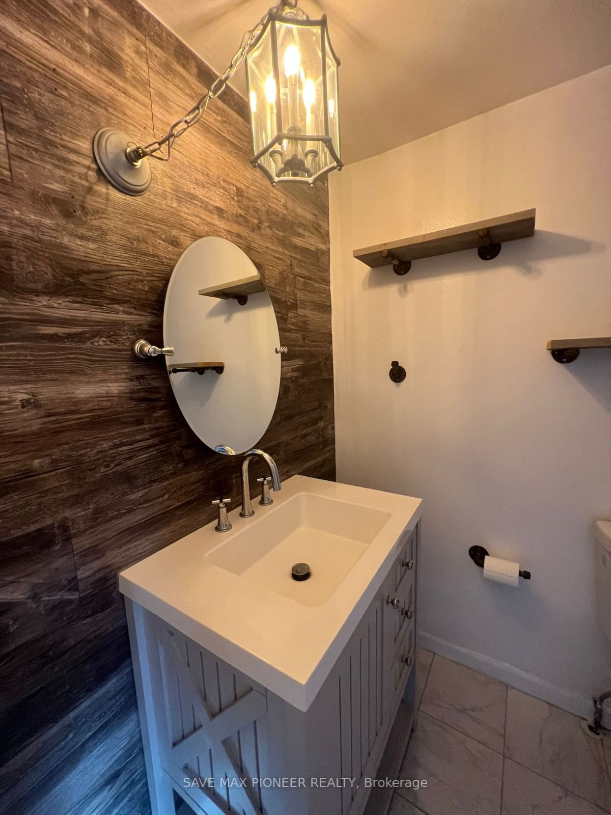 28 Gailwood Crt, #(Upper)