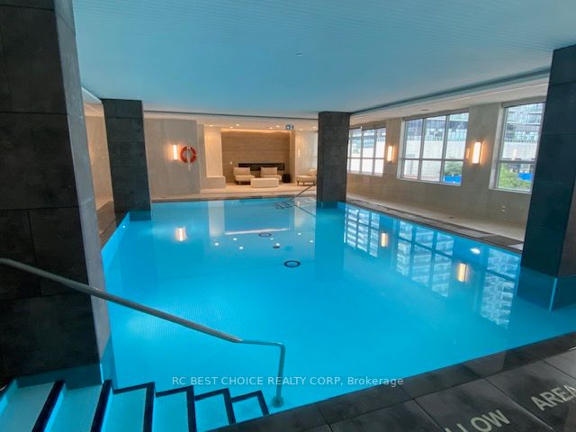 65 Annie Craig Dr, #1106
