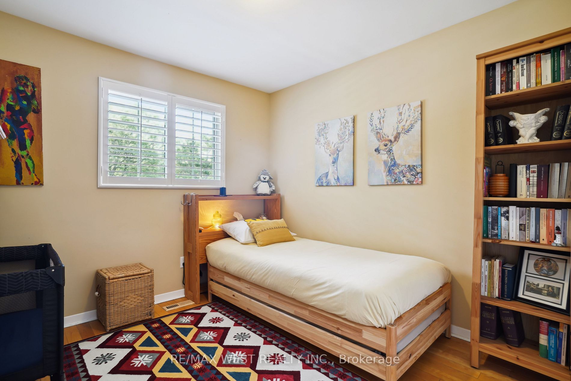 305 Sunset Dr