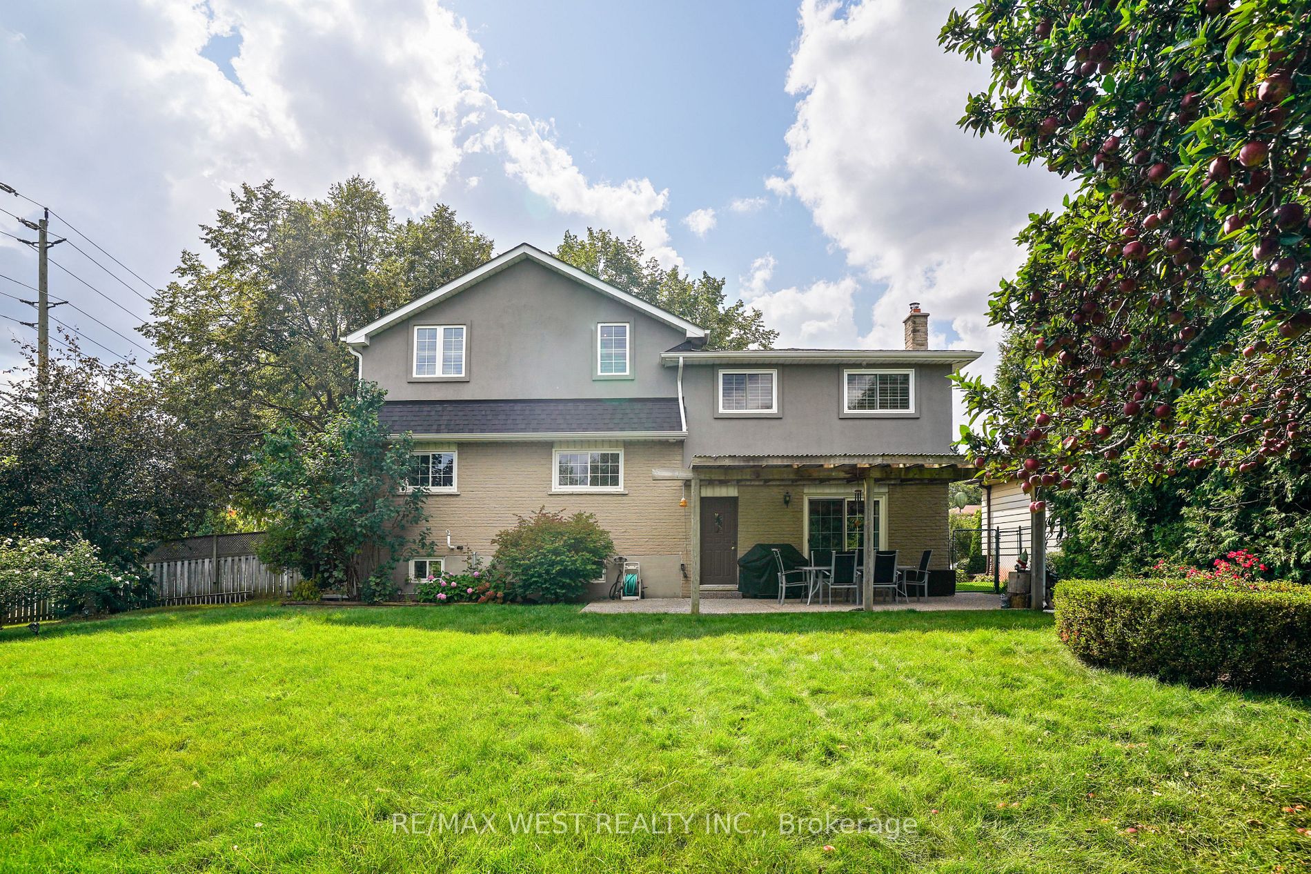 305 Sunset Dr