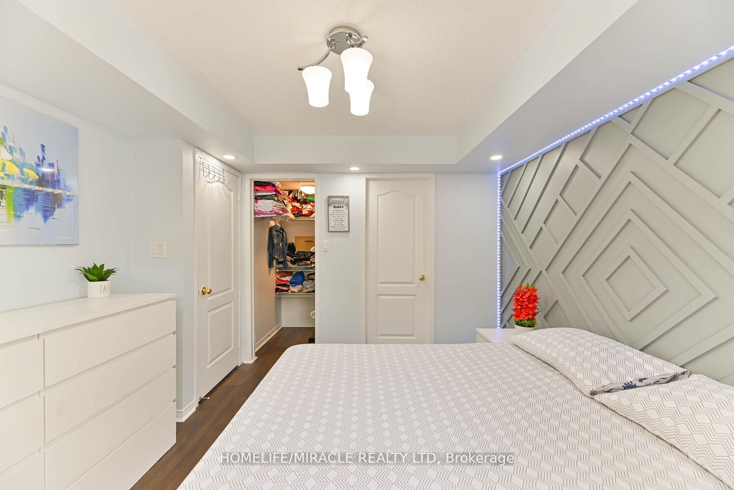 5050 Intrepid Dr, #56
