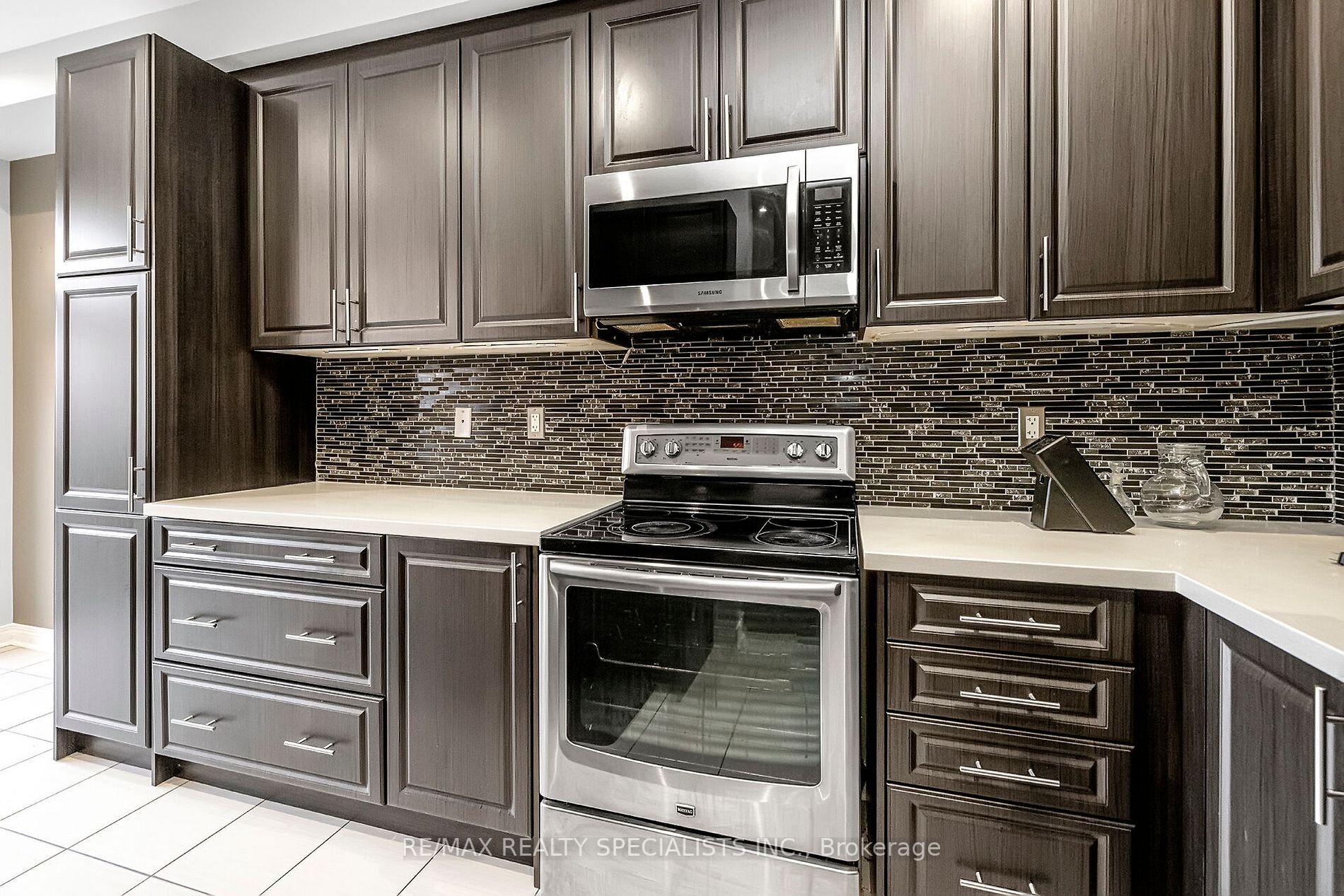 89 Sky Harbour Dr